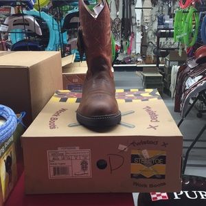 Men’s twisted x steel toe boots size 13 D